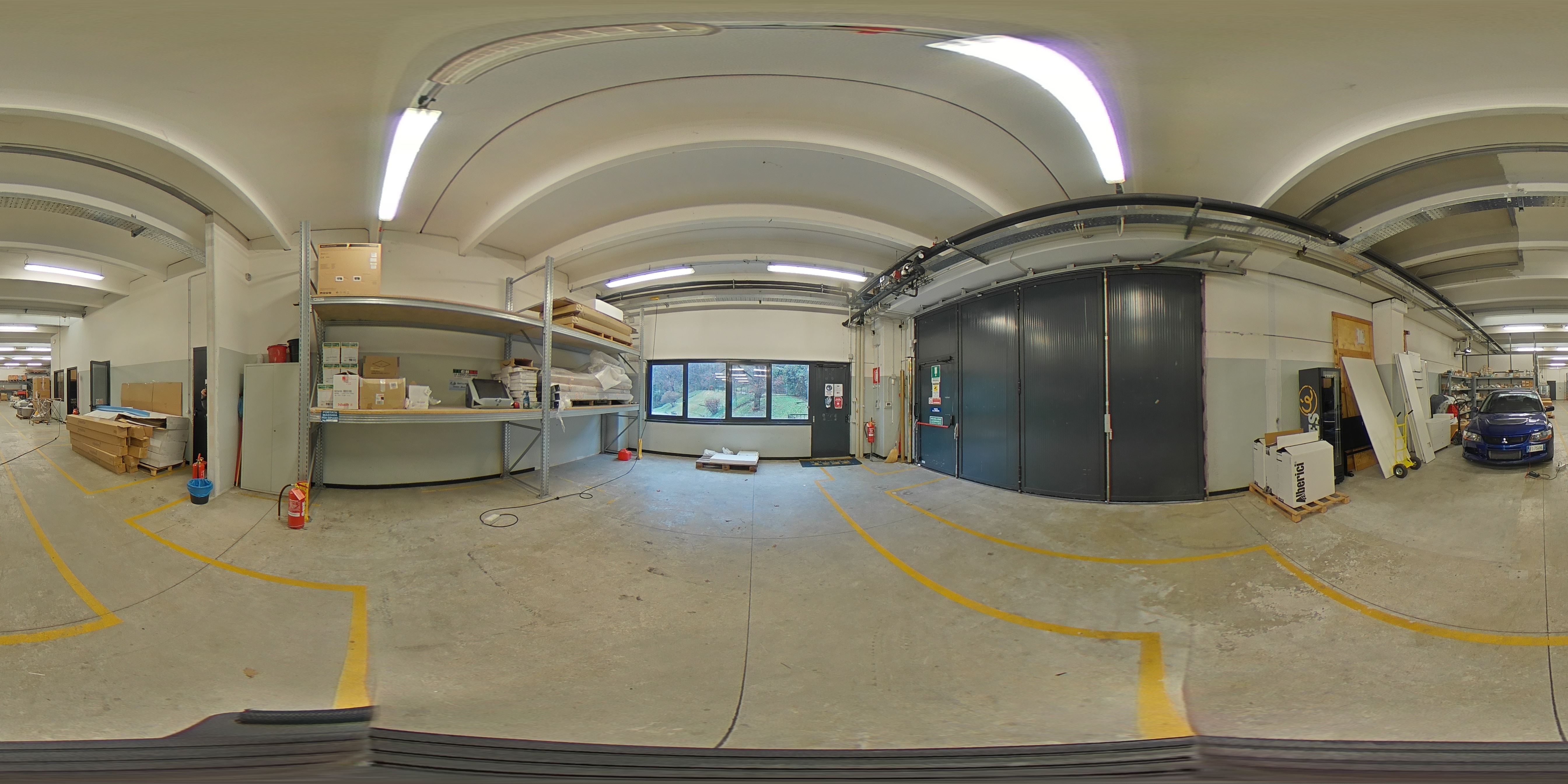 Capannone in Vendita Pescate