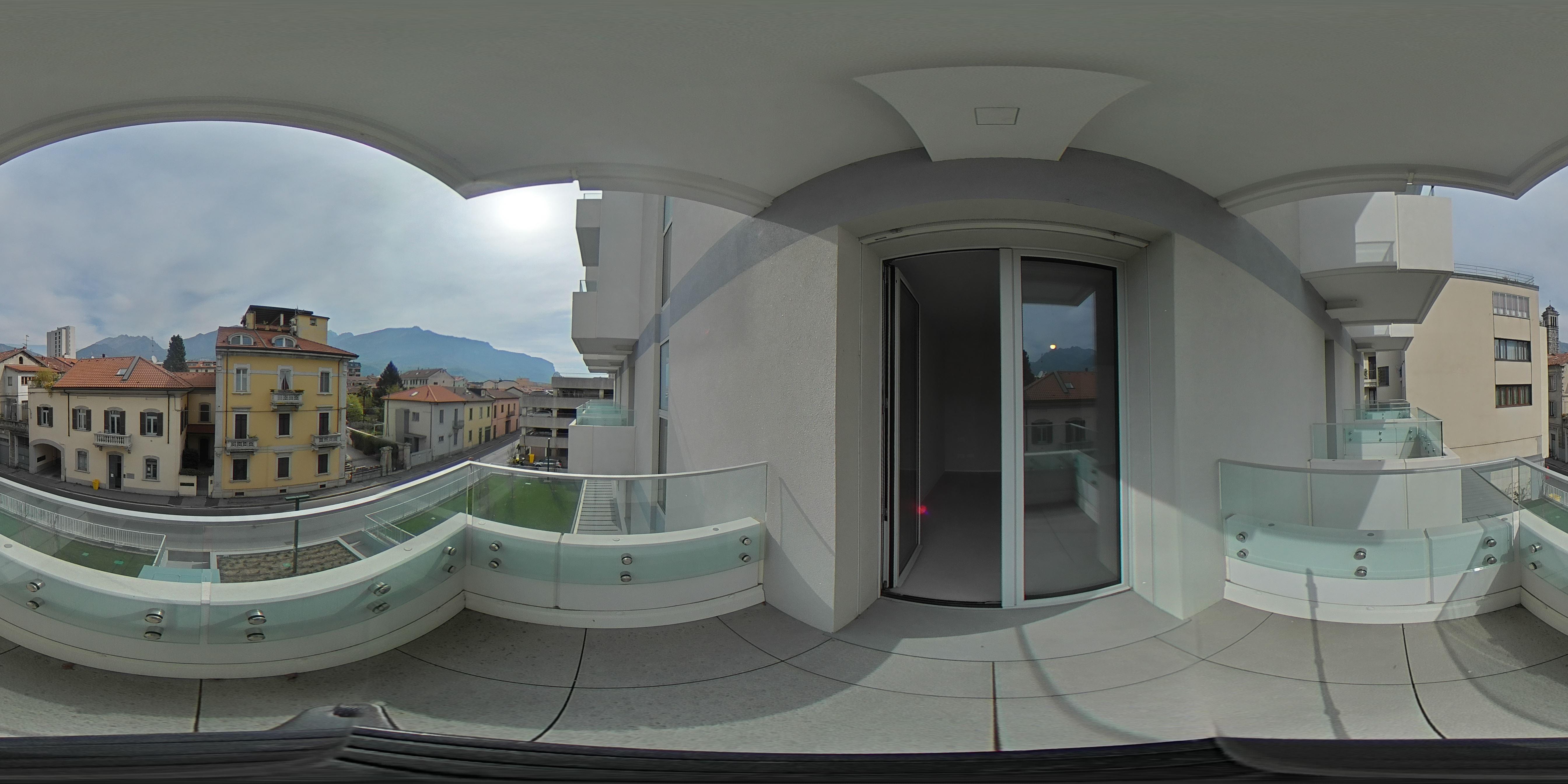 Balcone con accesso dalla seconda camera