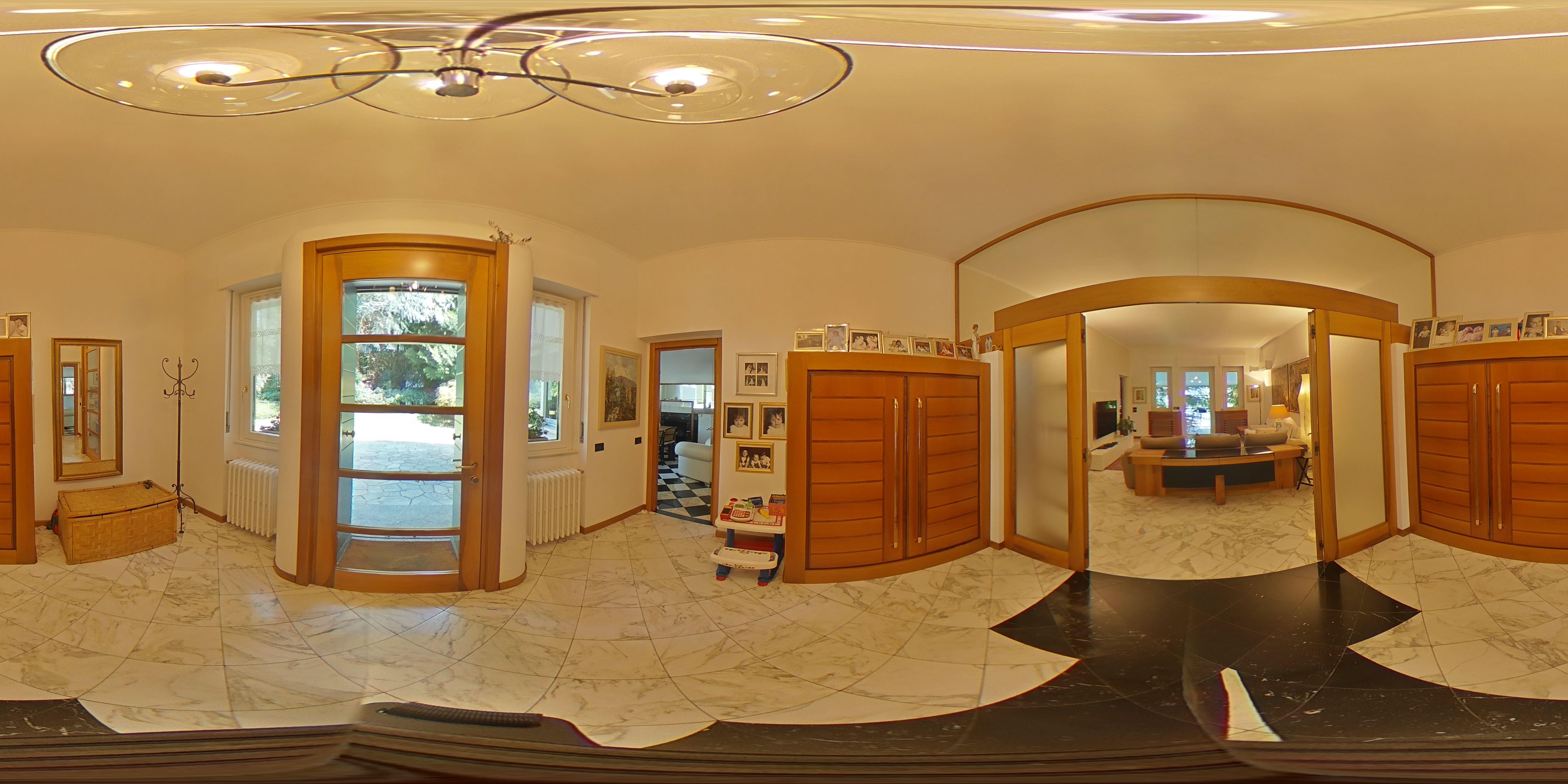 Villa in Vendita Oggiono
